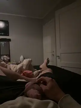 biggzee6 online show from 04-25-26, 06:49