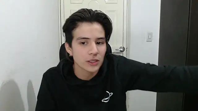 Snapshot of Dha_lia0 chatting on 01-19-25, 07:15 Dha lia0 online show from 01-19-25, 07:15