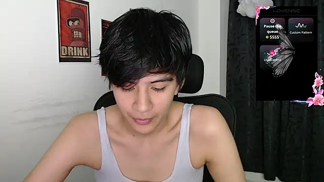 Snapshot of Dha_lia0 chatting on 10-05-25, 10:40 Dha lia0 online show from 10-05-25, 10:40