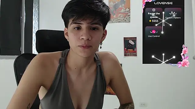Snapshot of Dha_lia0 chatting on 05-17-26, 09:00 Dha lia0 online show from 05-17-26, 09:00