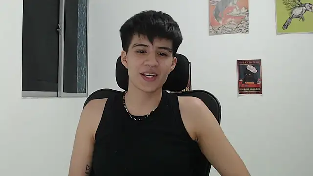 Snapshot of Dha_lia0 chatting on 07-08-26, 03:33 Dha lia0 online show from 07-08-26, 03:33