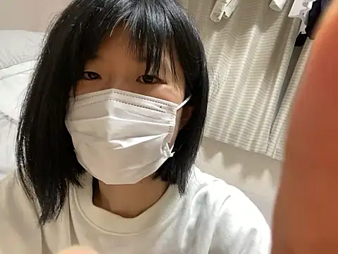 riri riri jp online show from 10-28-25, 11:03