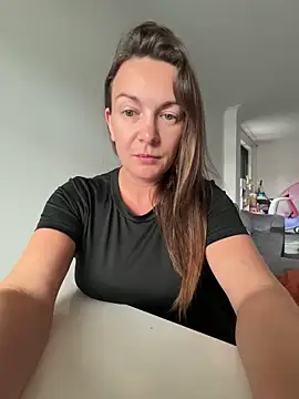 GoddessLucyRose online show from 09-10-25, 10:37