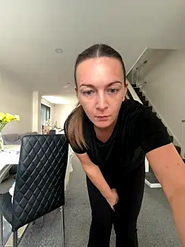 GoddessLucyRose online show from 09-12-25, 09:31