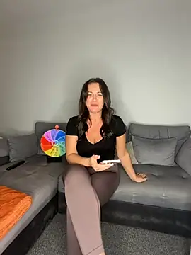 GoddessLucyRose online show from 09-22-25, 08:22