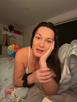 GoddessLucyRose online show from 10-06-25, 09:56