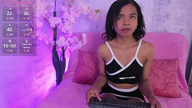 Snapshot of Gletty_noa chatting on 10-02-25, 08:16 Gletty noa online show from 10-02-25, 08:16