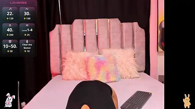 Snapshot of Gletty_noa chatting on 12-03-25, 06:06 Gletty noa online show from 12-03-25, 06:06