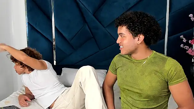 Snapshot of DanteAndKyle chatting on 01-27-25, 12:48 DanteAndKyle online show from 01-27-25, 12:48