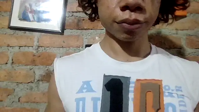 Snapshot of DanteAndKyle chatting on 09-20-25, 07:04 DanteAndKyle online show from 09-20-25, 07:04