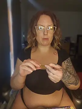 TattedMamaXOXO online show from 04-20-26, 05:26