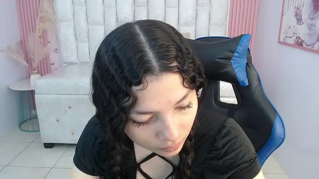 shalon diaz s online show from 10-22-25, 01:33