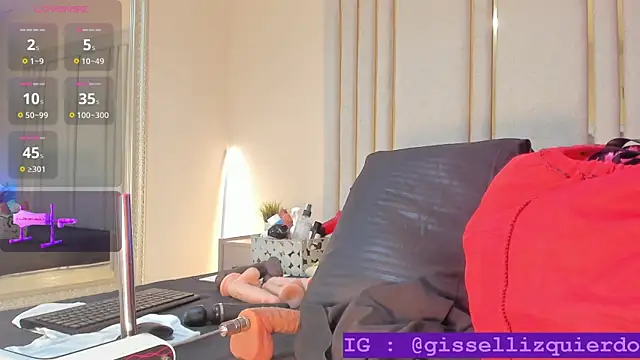 Snapshot of Liincostelloo chatting on 11-07-25, 07:47 Liincostelloo online show from 11-07-25, 07:47