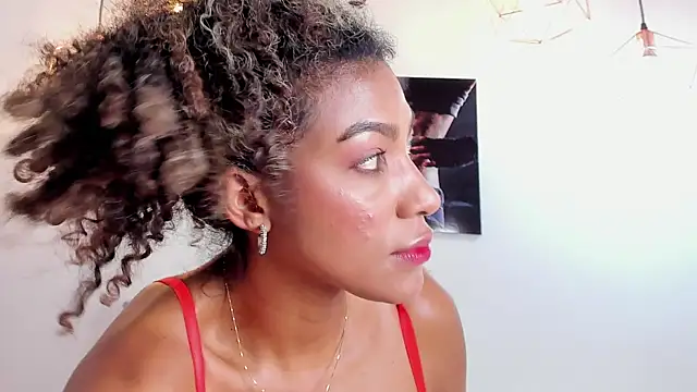 Snapshot of hailey_thompsonX chatting on 02-06-25, 04:47 hailey thompsonX online show from 02-06-25, 04:47