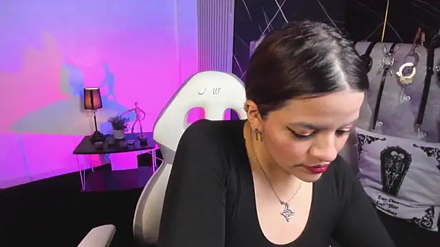 victoria  floyd online show from 02-06-26, 08:12