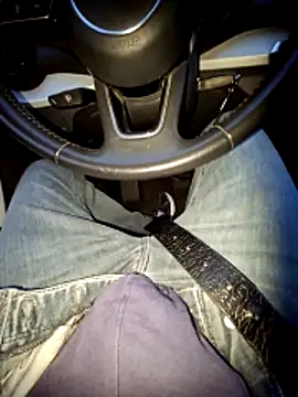 Nzino1983 online show from 04-15-26, 05:20