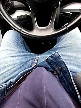 Nzino1983 online show from 04-22-26, 04:52