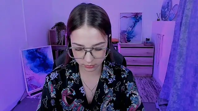 PamBeesly online show from 02-09-25, 11:14