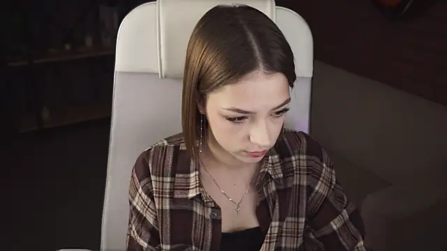 PamBeesly online show from 09-17-25, 09:00