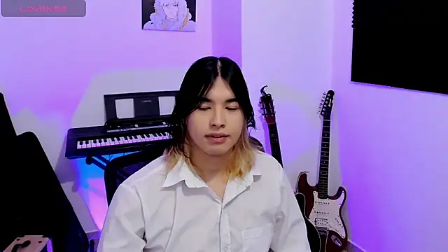 Snapshot of JordiWilld chatting on 02-04-25, 11:49 JordiWilld online show from 02-04-25, 11:49