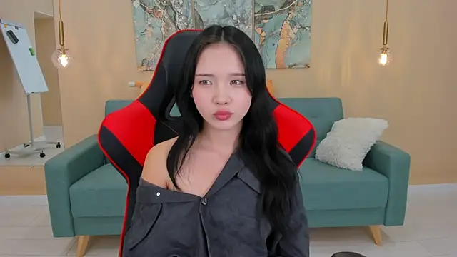 AnneCurtis online show from 01-20-25, 02:14