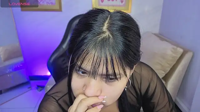 Paulette v online show from 03-23-26, 01:04