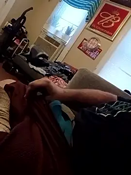 Snapshot of Rcraigue4 chatting on 10-30-25, 08:31 Rcraigue4 online show from 10-30-25, 08:31