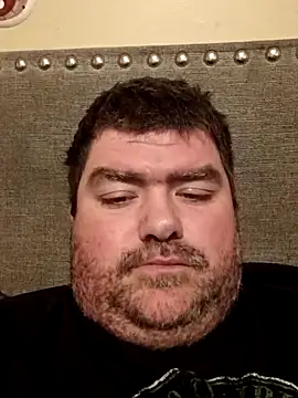 Snapshot of Rcraigue4 chatting on 10-31-25, 12:06 Rcraigue4 online show from 10-31-25, 12:06