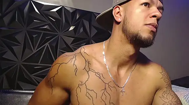 Snapshot of Jacob_Beckett chatting on 02-23-25, 11:25 Jacob Beckett online show from 02-23-25, 11:25