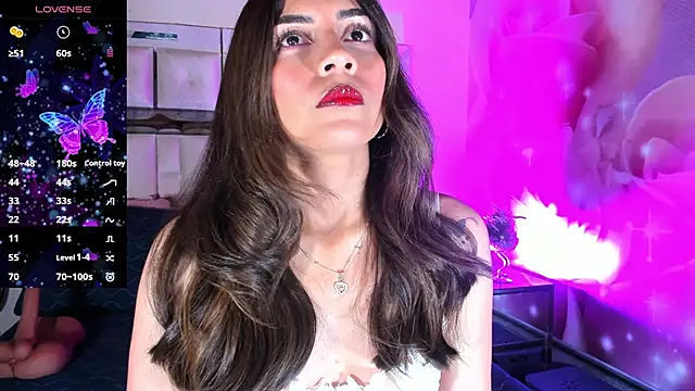 emili clark online show from 11-27-25, 04:03