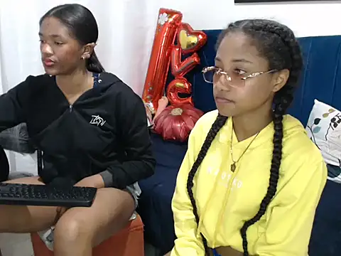 Snapshot of LITTLEDOLLHOT chatting on 02-28-25, 05:48 LITTLEDOLLHOT online show from 02-28-25, 05:48