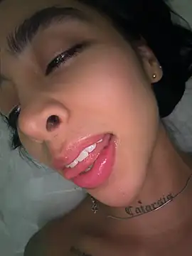 sophierooy22 online show from 07-25-26, 01:47