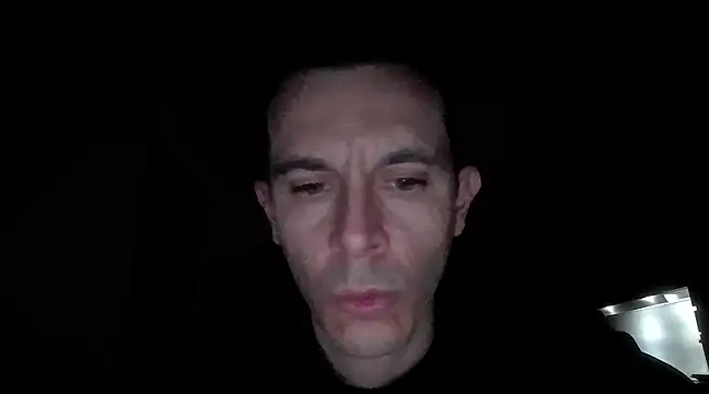 Snapshot of Masterclassyfeet chatting on 01-19-25, 01:32 Masterclassyfeet online show from 01-19-25, 01:32