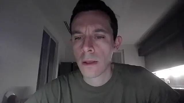 Snapshot of Masterclassyfeet chatting on 02-06-25, 09:38 Masterclassyfeet online show from 02-06-25, 09:38