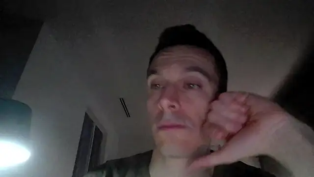 Snapshot of Masterclassyfeet chatting on 02-25-25, 09:02 Masterclassyfeet online show from 02-25-25, 09:02