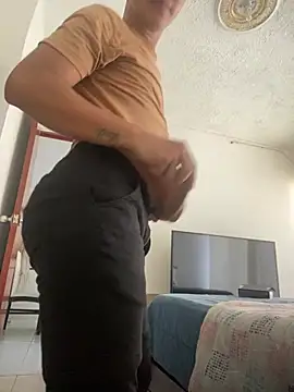 Diegosavage3 online show from 02-05-25, 08:57