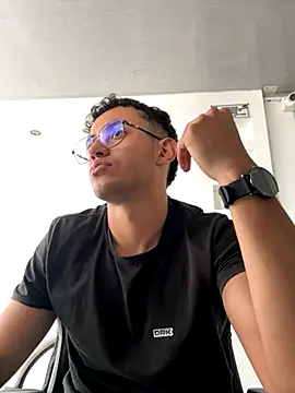 Thonny-becker online show from 10-05-25, 02:26