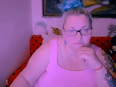 mayamayx online show from 11-30-25, 06:56