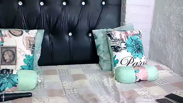 Snapshot of Talkobanksxxx chatting on 02-19-25, 05:16 Talkobanksxxx online show from 02-19-25, 05:16