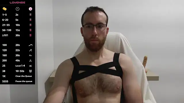 Snapshot of machohiberiko chatting on 02-10-25, 07:28 machohiberiko online show from 02-10-25, 07:28