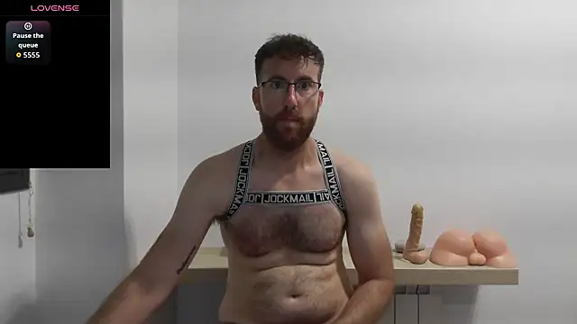 Snapshot of machohiberiko chatting on 09-14-25, 06:18 machohiberiko online show from 09-14-25, 06:18