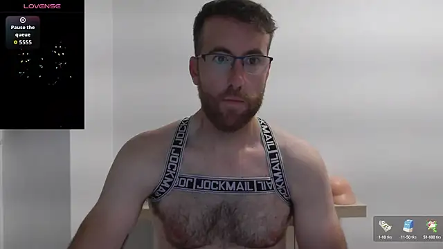 Snapshot of machohiberiko chatting on 10-13-25, 07:36 machohiberiko online show from 10-13-25, 07:36