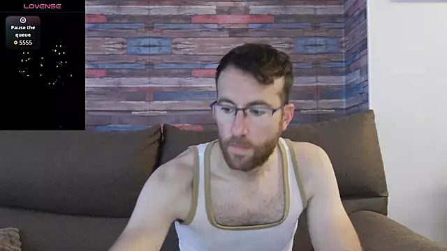 Snapshot of machohiberiko chatting on 11-24-25, 04:07 machohiberiko online show from 11-24-25, 04:07