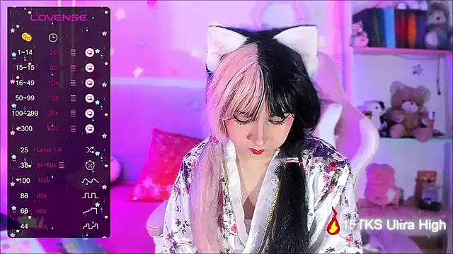 Snapshot of Kitty_Parker chatting on 10-02-25, 01:12 Kitty Parker online show from 10-02-25, 01:12