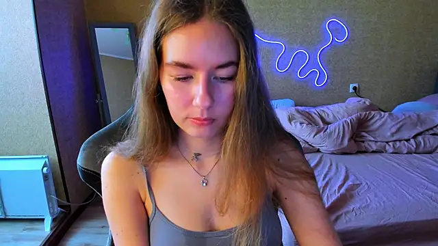 EmilyPaw online show from 04-15-26, 09:49