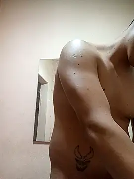 LuisMex1998 online show from 03-04-26, 01:39