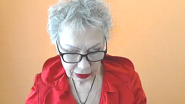 NessyJenixs online show from 10-25-25, 07:27