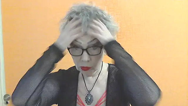 Snapshot of NessyJenixs chatting on 05-13-26, 01:30 NessyJenixs online show from 05-13-26, 01:30