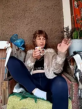 Laura Kiss online show from 06-01-26, 07:54