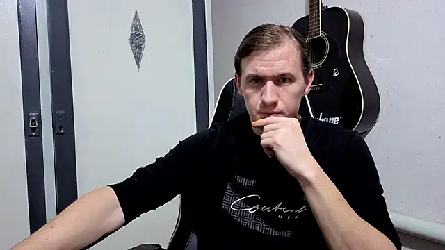 Snapshot of DiMastyzzz chatting on 02-05-25, 04:03 DiMastyzzz online show from 02-05-25, 04:03